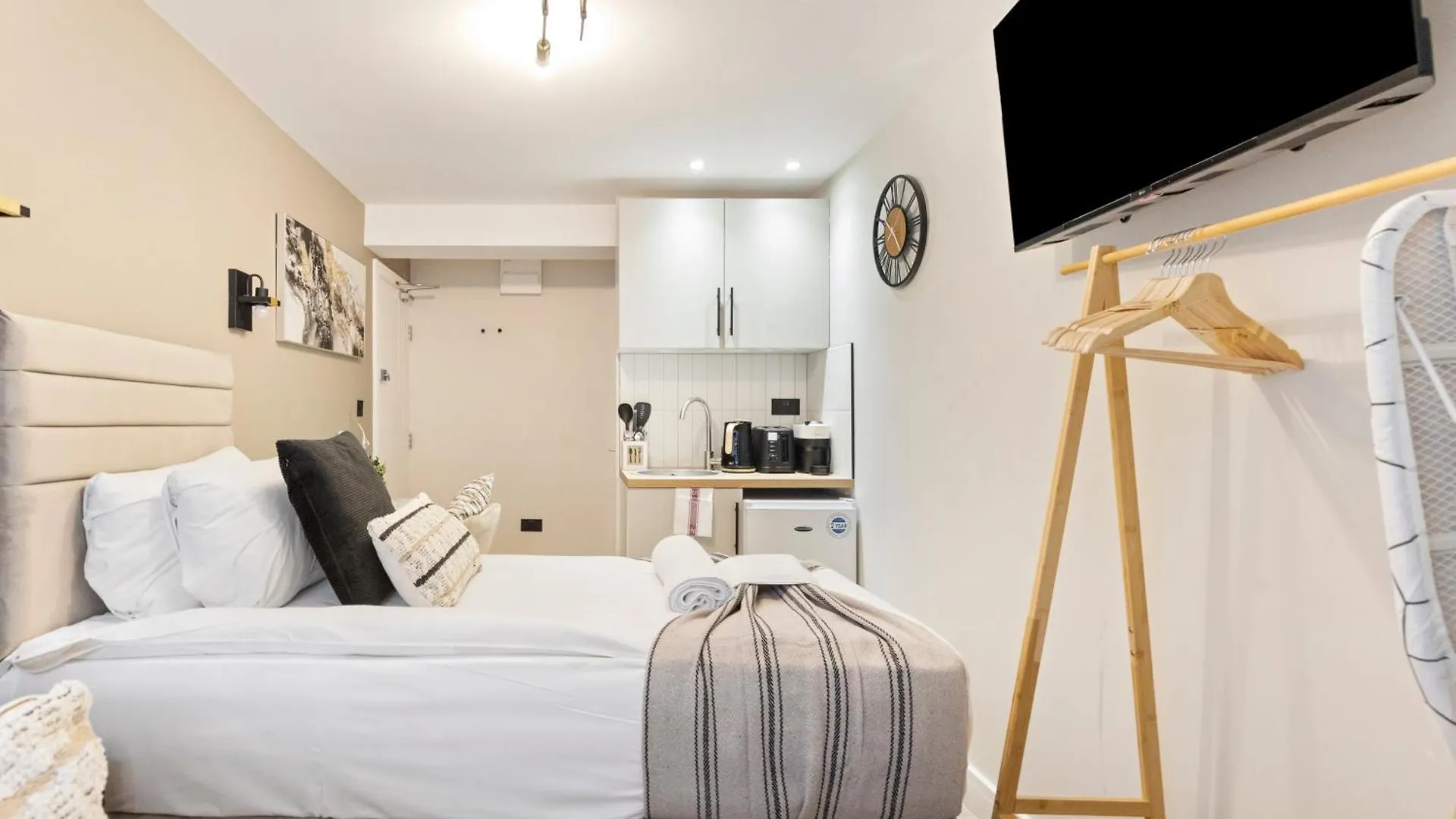Apartment Urban Duo Escape: Trendy Studio With Twin Beds London United Kingdom